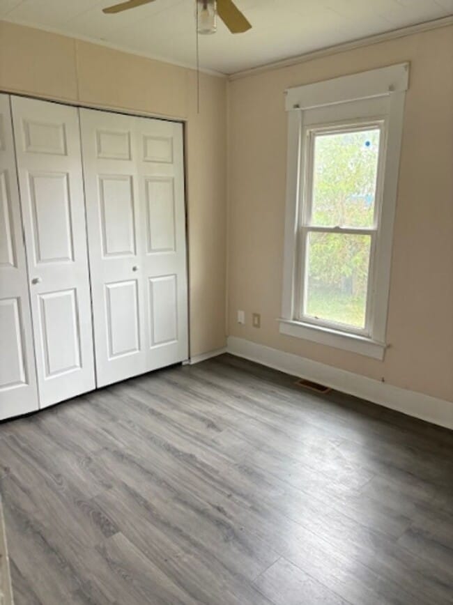 Photo - 710 E University Ave