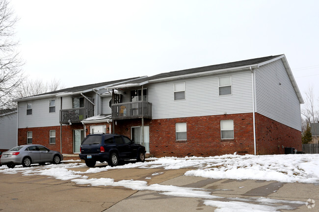 Seven Oaks Apartments - Seven Oaks Apartments