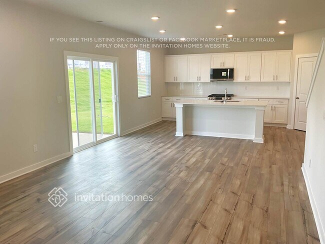Photo - 810 Olde England Dr