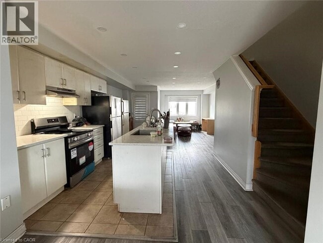 Photo - 402 Linden Dr