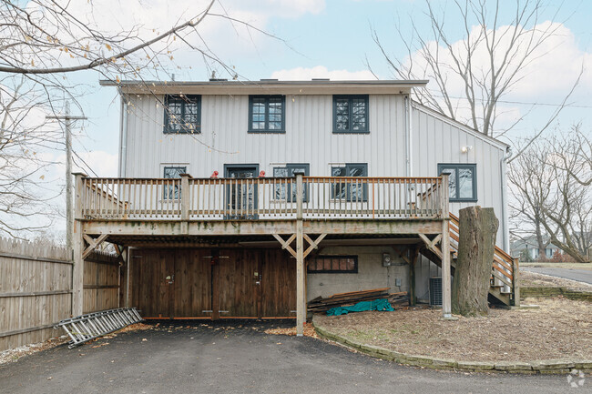 Building Photo - 2404 Ridge Ave Rental