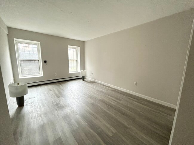 Photo - 74 Hammond St Unit 1