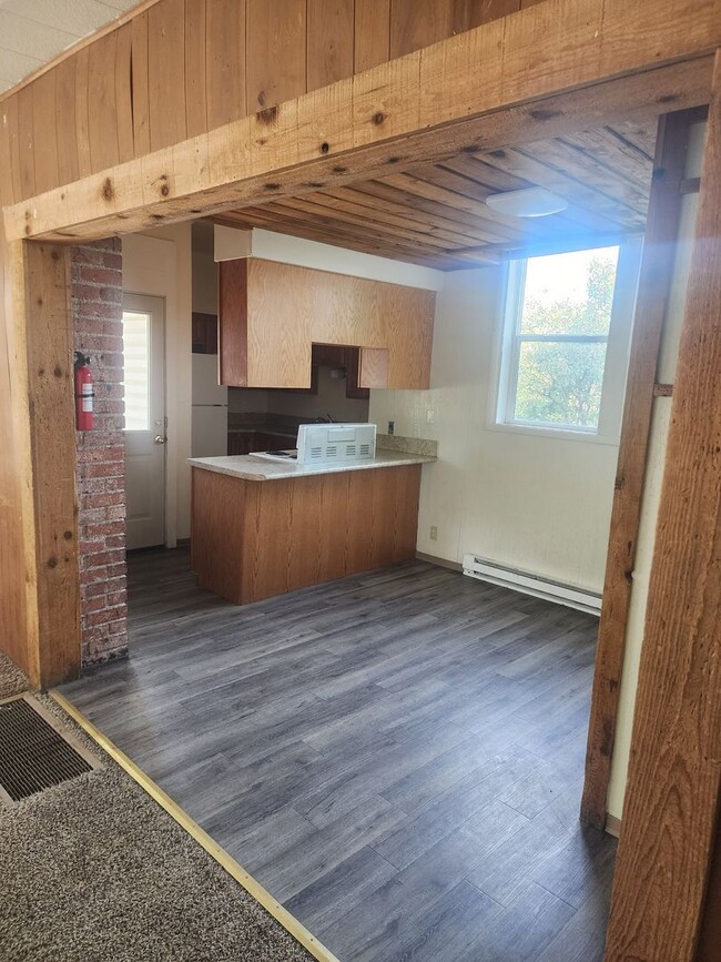 Photo - 513-515 NE Kamiaken Street Unidad 515