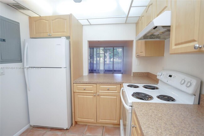 Photo - 9481 Evergreen Pl