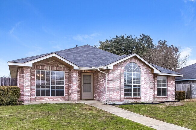 Photo - 1317 Rosewood Ln