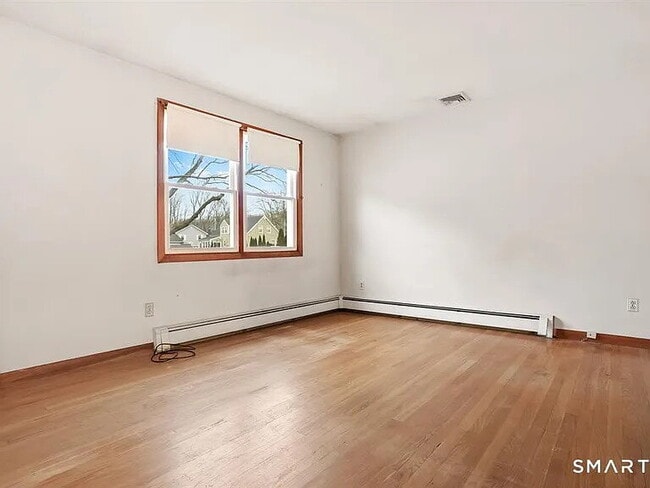 Photo - 4 bedroom ranch offering comfortable single-level
