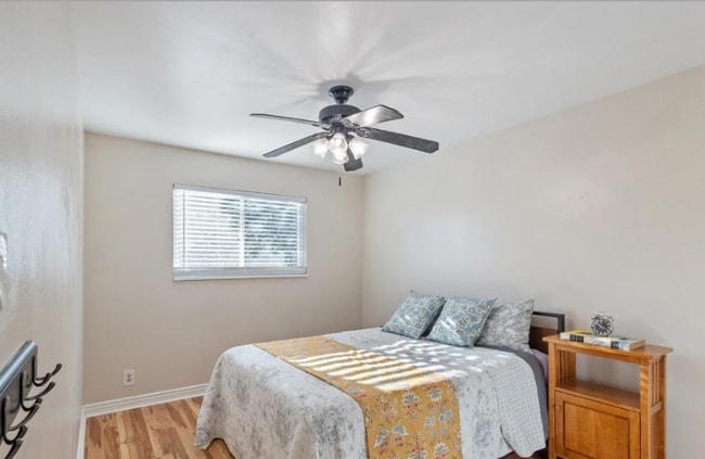 Photo - 935 S 1500 E St