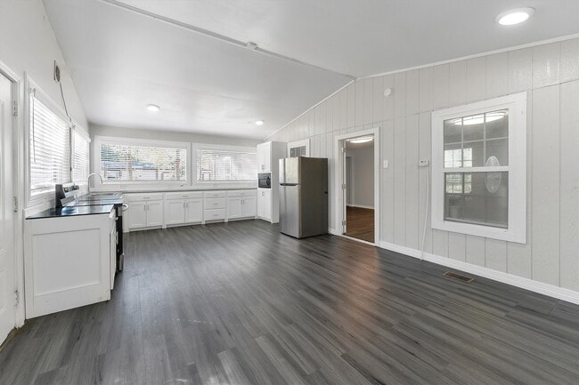 Photo - 4424 W Forest Rd