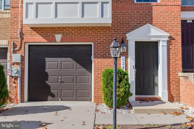 Photo - 5345 Tweeddale Pl