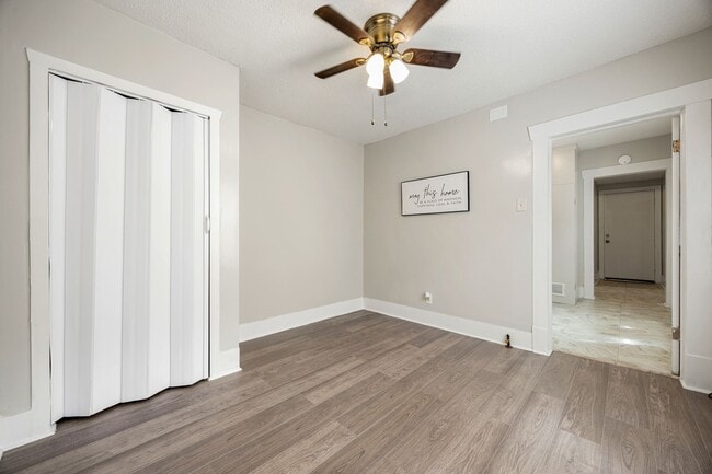 Photo - 1 Nettleton St