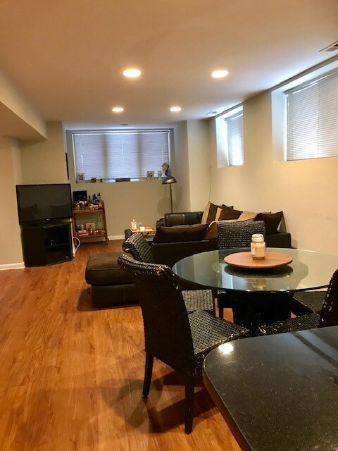 Photo - 3216 N Racine Ave Unit G