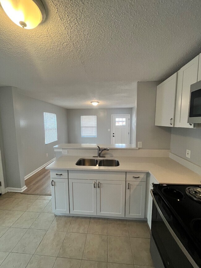 Photo - 2603 Dundeen St