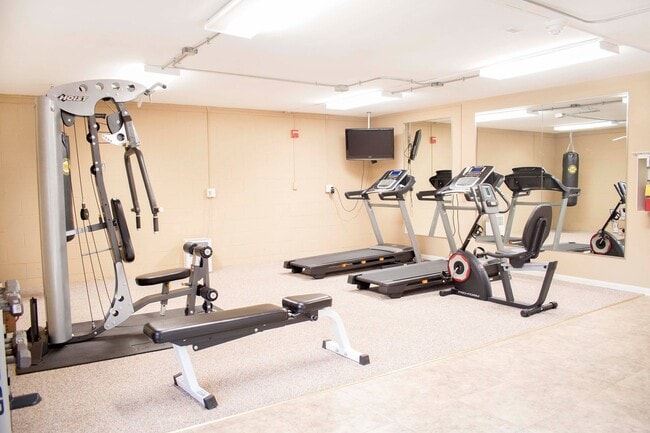 Photo - Cedar Creek Apartments