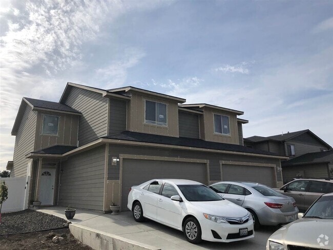 Building Photo - 618 S Chronicle Rd Rental