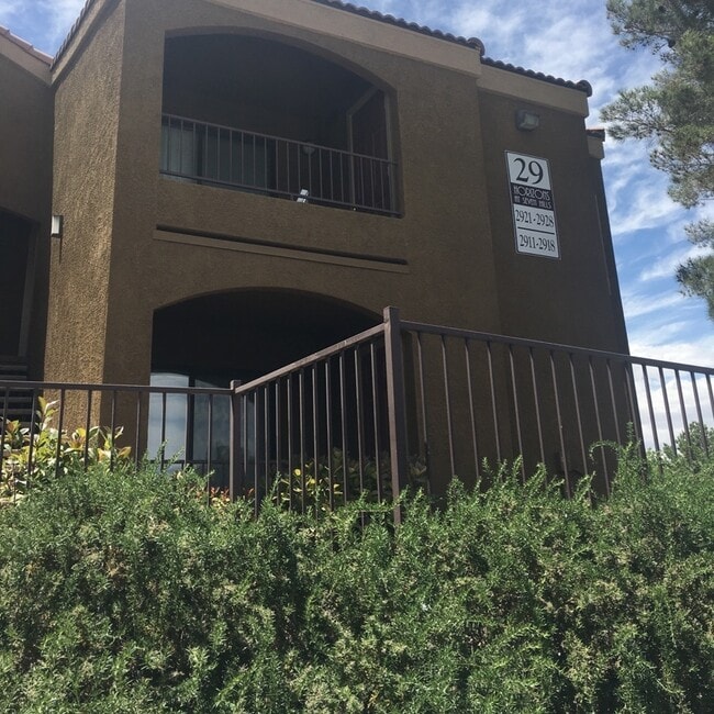 Photo - Stylish Upgraded One-Bedroom Condo in a Ga...