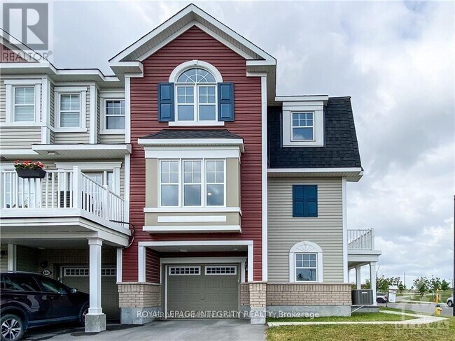 Photo - 894 Fameflower St