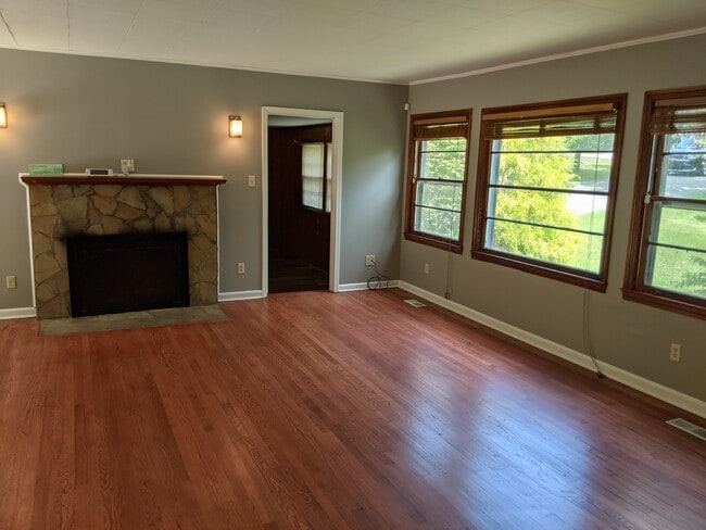 Photo - 3812 Thrall Dr