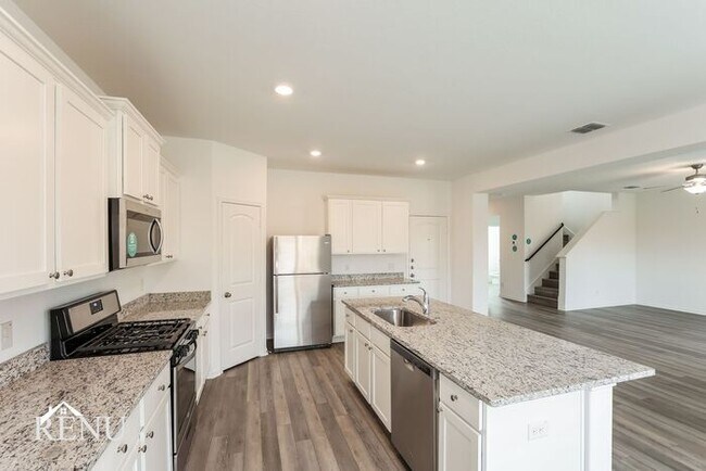 Photo - 2931 Jackson Smt