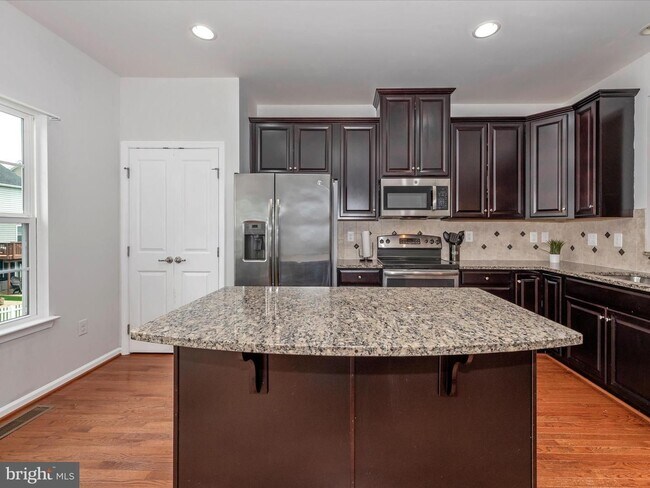 Photo - 76 Norwood Dr