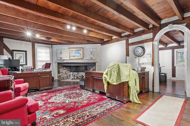 Photo - 111 S State St