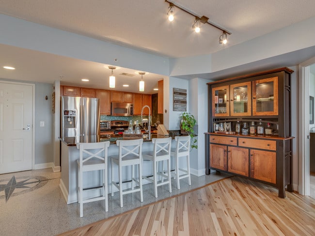 Eat in Kitchen / Breakfast Bar - 11800 Sunset Hills Rd Unit 726
