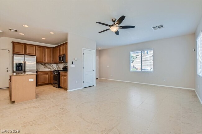 Building Photo - 665 Calamus Palm Pl