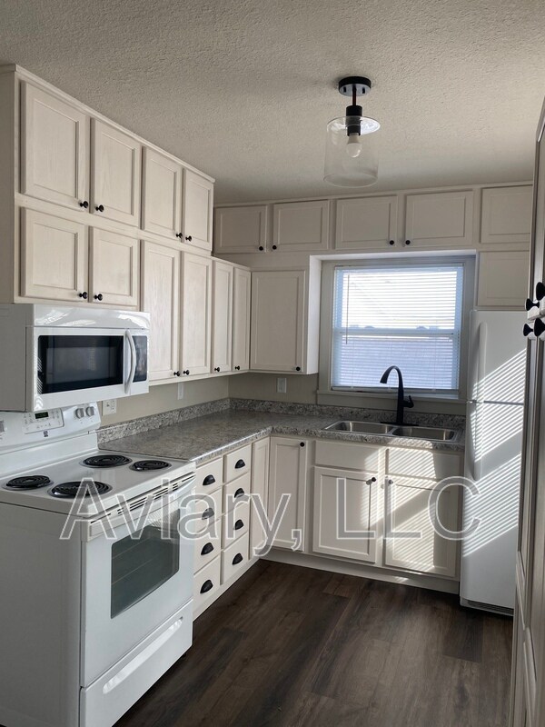 Photo - 201 W Jefferson Ave Unit 2