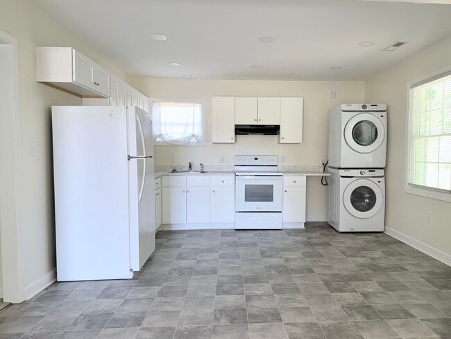 Photo - Bright & Modern 2BR/1BA - Outside City Limits