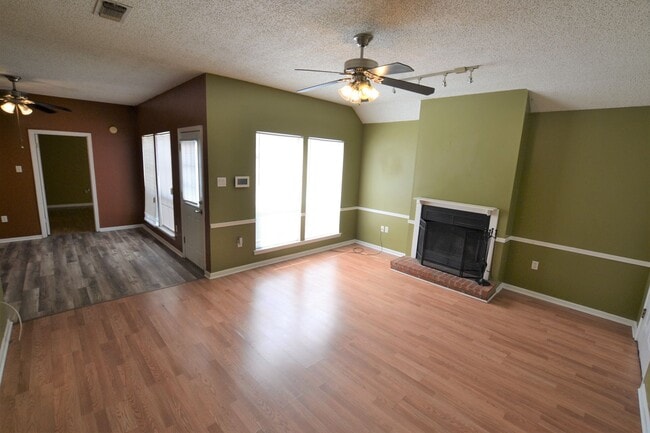 2136 S Flannery Rd