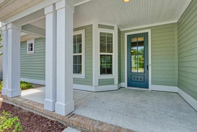 Photo - CATHERINES' COVE - Located off Bayshore Dr...