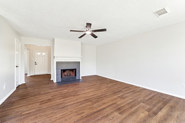 Building Photo - 18603 Timber Twist Dr