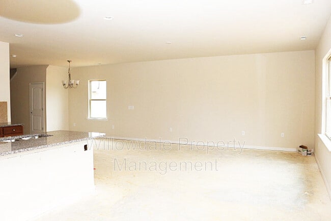 Photo - 2618 Tummel Ln