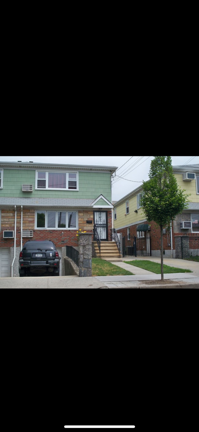 Building Photo - 13719 Lafayette St Unit 2 Rental