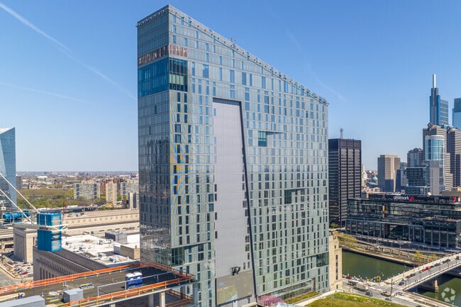 Evo at Cira Centre South