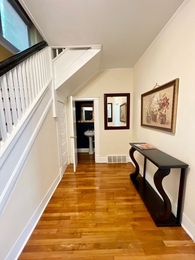 FIVE POINTS - FIVE POINTS