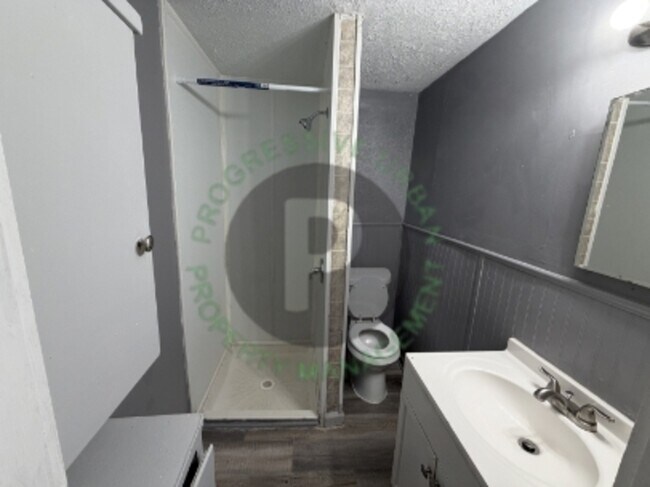 Photo - 4144 Hyde Ave