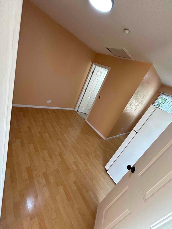 Photo - 1811 N Lincoln St Apartment
