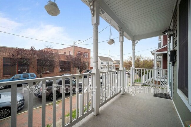 Photo - 920 N 26th St
