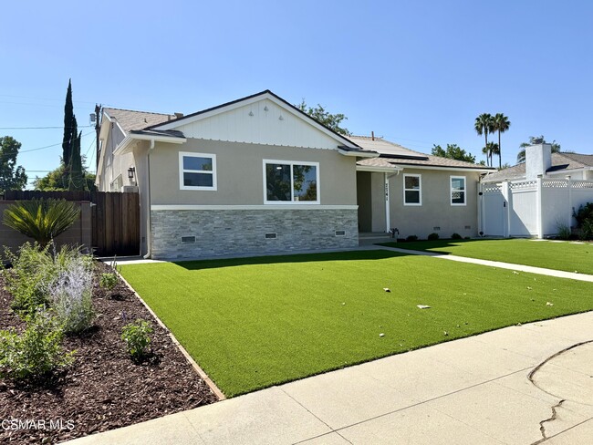 Photo - 7741 De Soto Ave