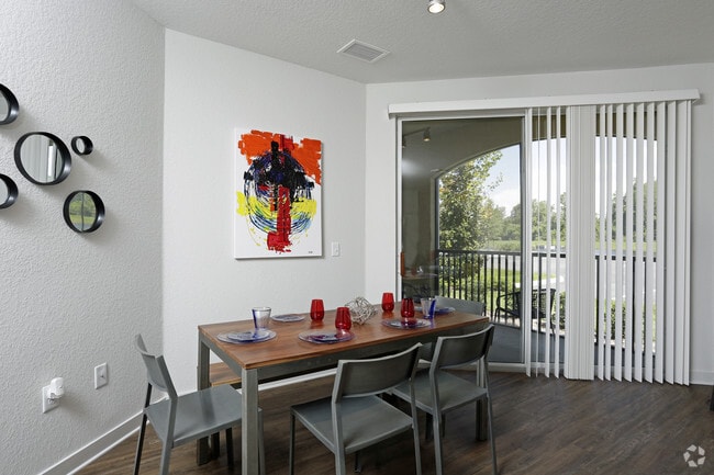 Comedor - The Grand at Westside