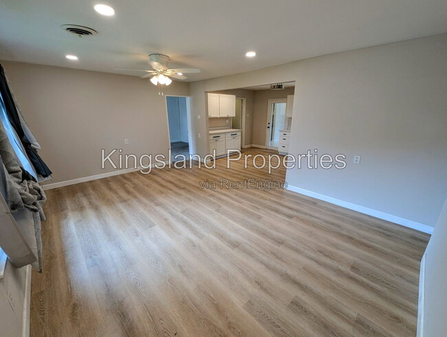 Photo - 4101 Koeln Ave