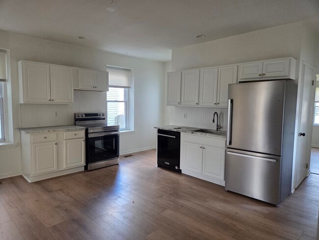 Building Photo - 1907 W Point Pike Unit 1