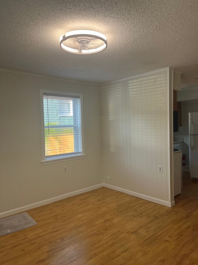 Photo - 6618 Canal Blvd Unit 1