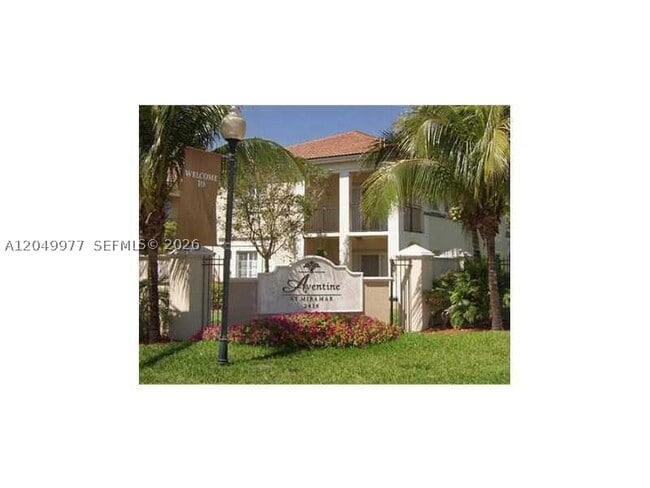 Building Photo - 2544 Centergate Dr Unit 203