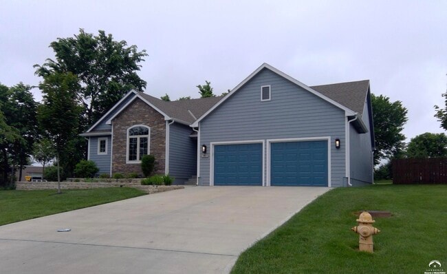 Building Photo - 1013 Diamondhead Dr