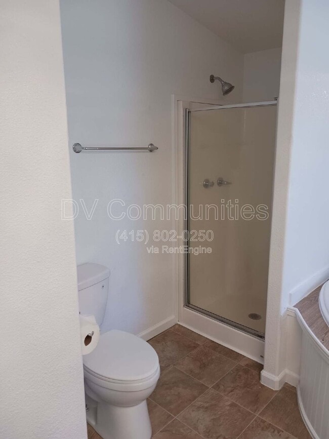 Photo - 52145 Dustan Rd