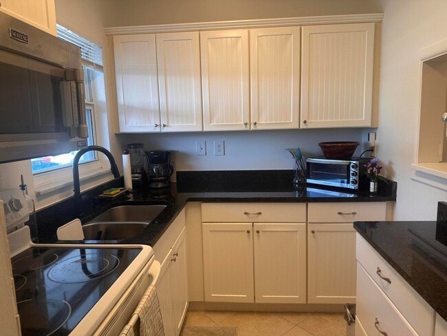 Photo - 1112 Lake Terrace Unit 208