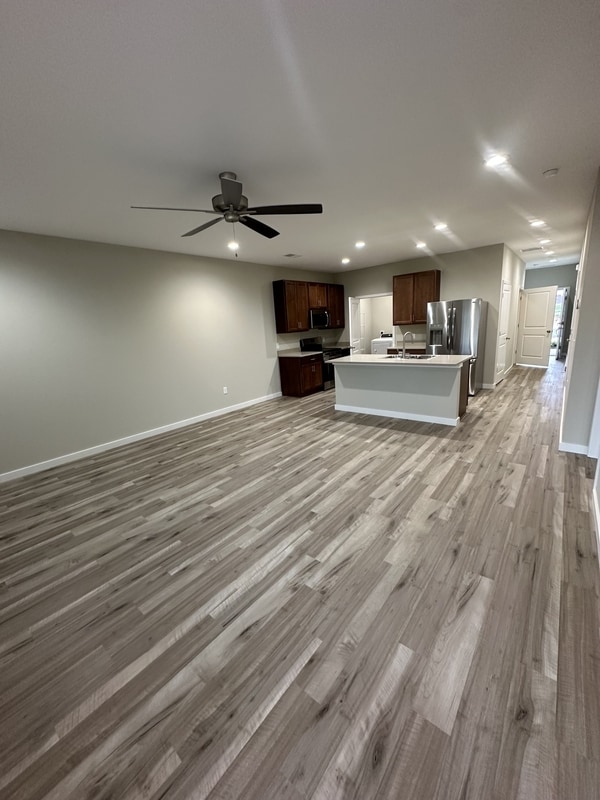 Photo - 700 N Center St House