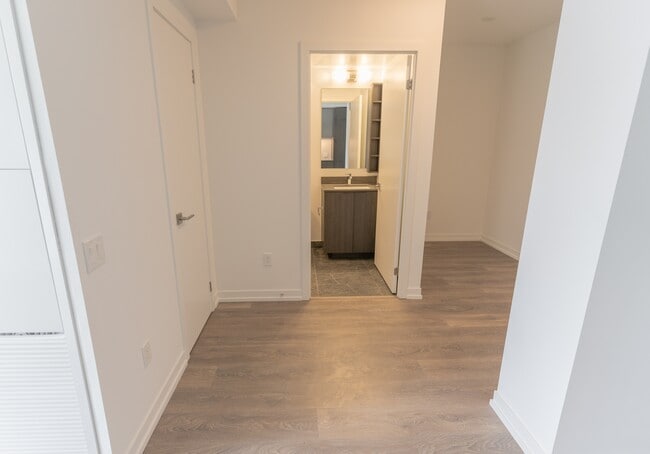 Photo - 82-882 Dalhousie St