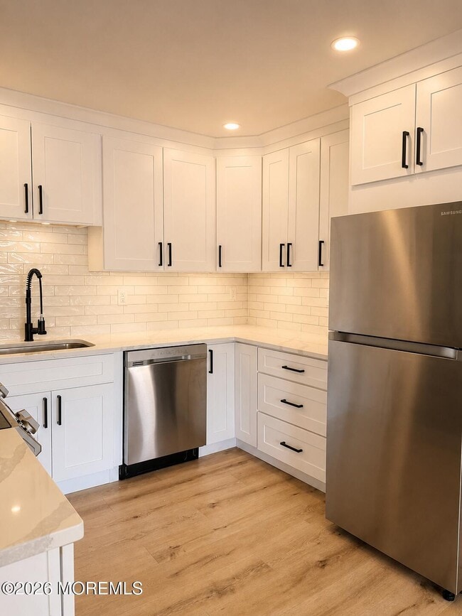 105 Amberly Dr